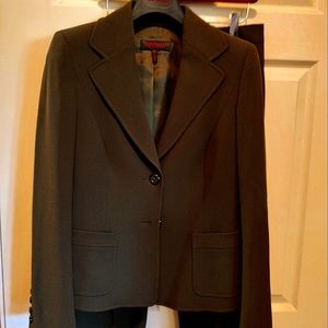 Escada dark olive green wool pant suit Size 36